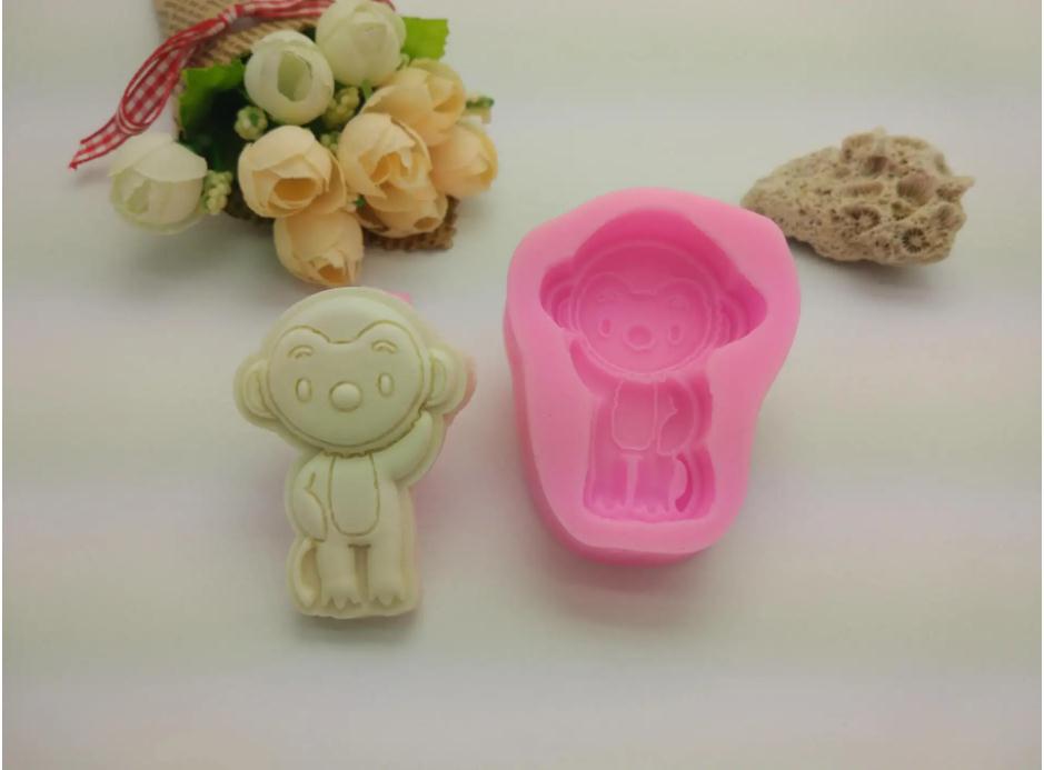 模具硅膠制品用什么才能清洗干凈 ？