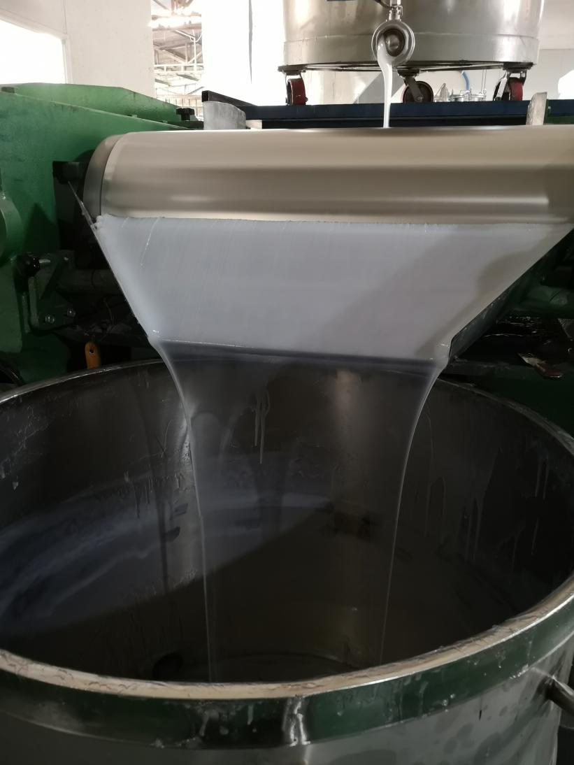 影響模具硅膠粘性因素有哪些？