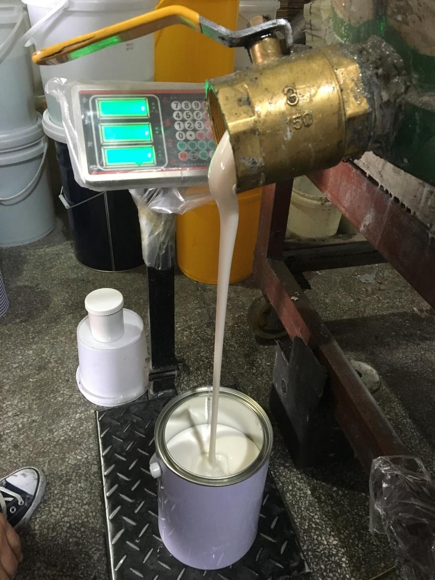 液態(tài)硅膠產(chǎn)品出現(xiàn)流紋路的原因是什么？